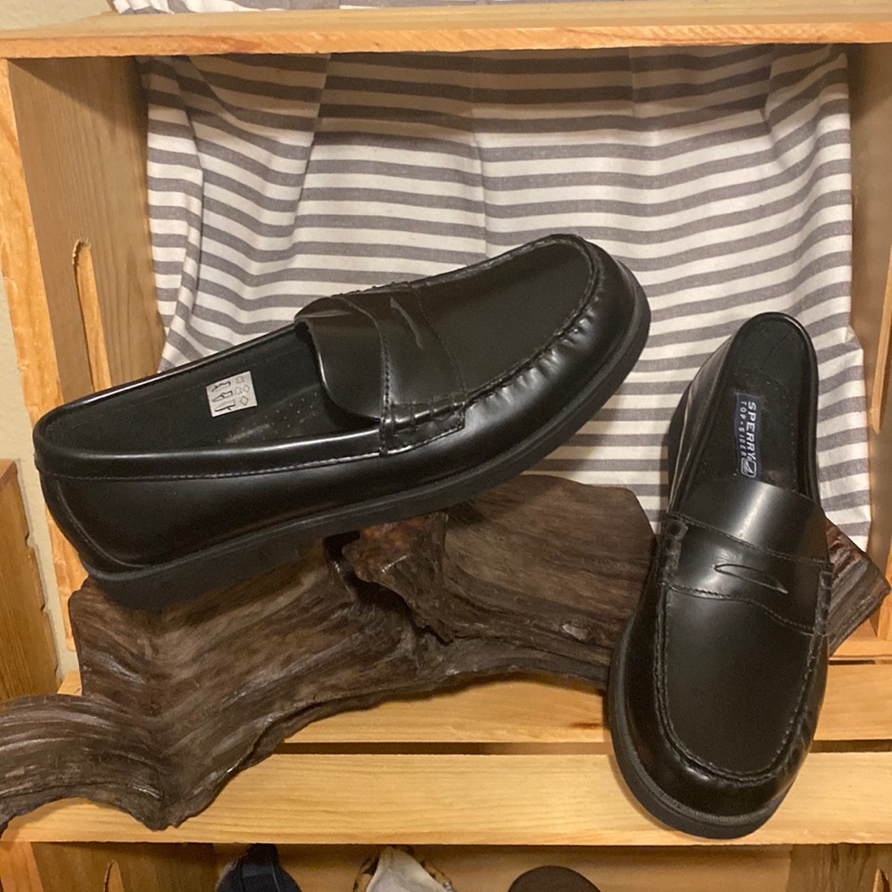 #72 Sperry Top-Sider Loafer - Size 7N, Black